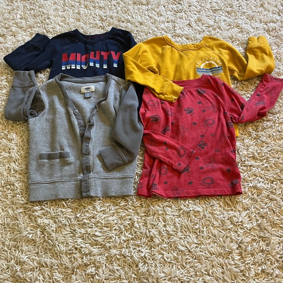 Old Navy Other - OLD NAVY bundle 🖤